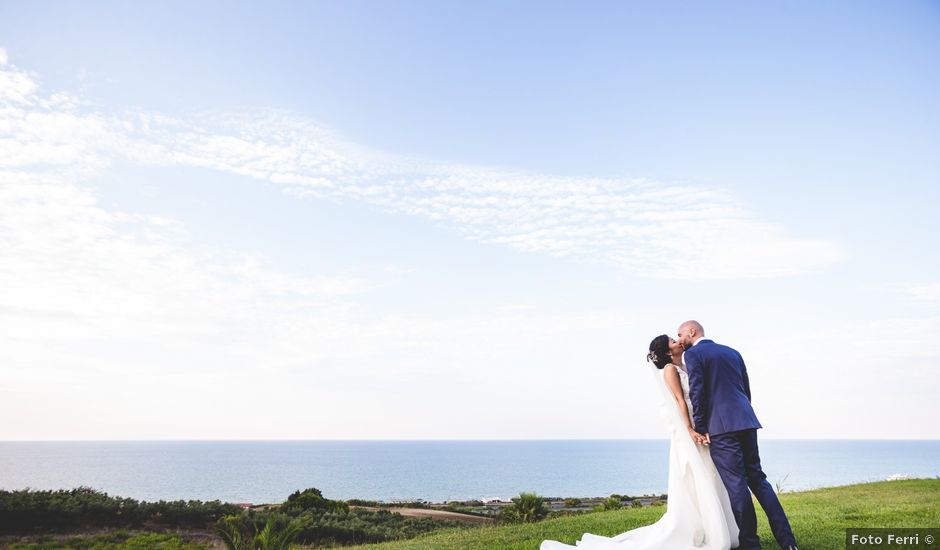 Il matrimonio di Marco e Melanie a Termoli, Campobasso