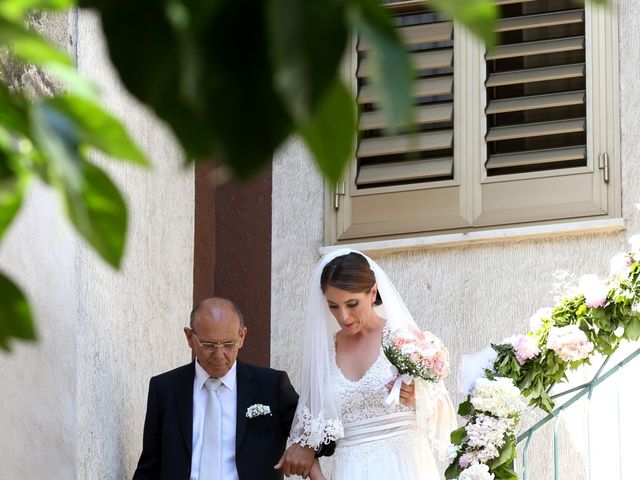 Il matrimonio di Daniele e Marilena a Camposano, Napoli 30