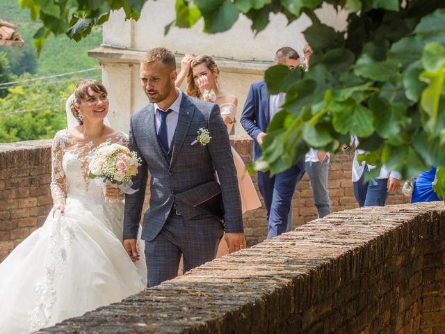 Il matrimonio di Erik e Nina a Maranzana, Asti 62