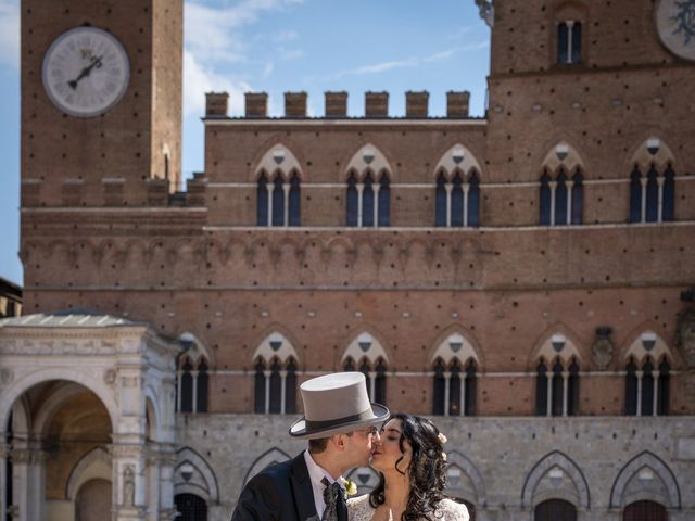 Il matrimonio di Carolina e Luca a Siena, Siena 203