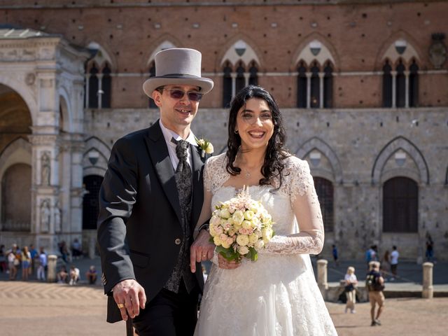 Il matrimonio di Carolina e Luca a Siena, Siena 204