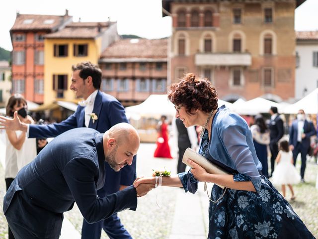 Il matrimonio di Mario e Antonia a Merate, Lecco 17