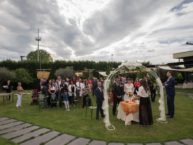 Il matrimonio di El Mahi Chakib e Cinzia a Cherasco, Cuneo 13