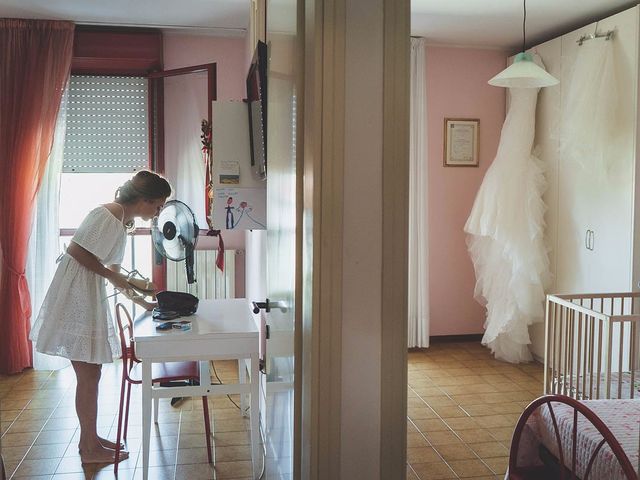 Il matrimonio di Mirko e Silvia a San Giovanni in Marignano, Rimini 15