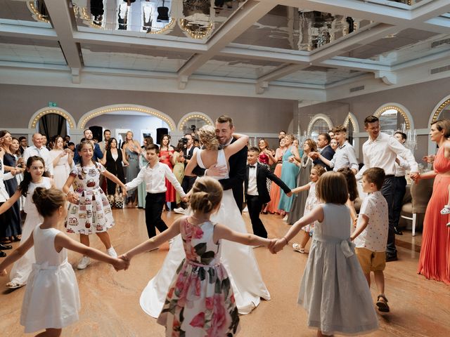 Il matrimonio di Enxhi e Mariano a Grassano, Matera 32