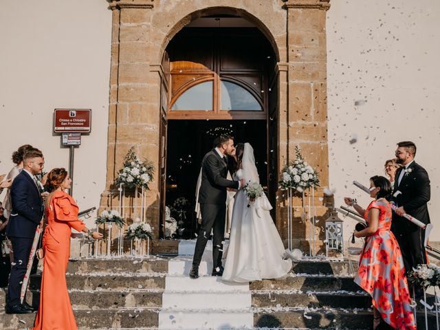 Il matrimonio di Martina e Alessandro a Barrafranca, Enna 16