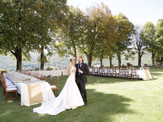 Il matrimonio di Elena e Lucio a San Giovanni Valdarno, Arezzo 43