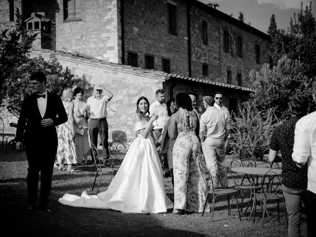 Il matrimonio di Ciaran e Bianca a Asciano, Siena 40