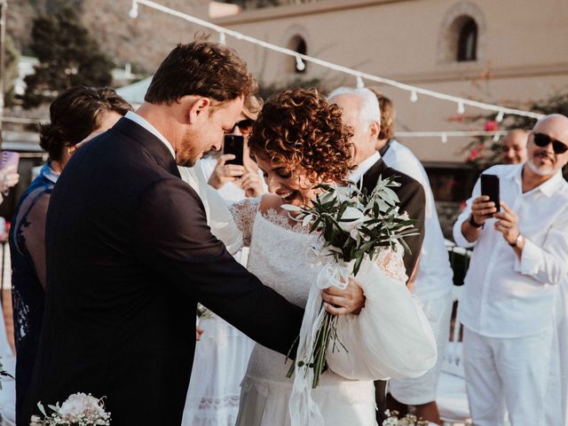 Il matrimonio di Wanderson e Bernadette a Villa San Giovanni, Reggio Calabria 7