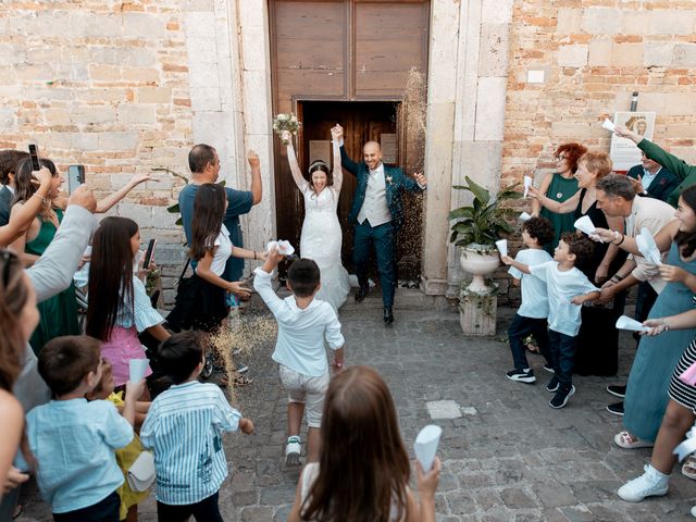 Il matrimonio di Paolo e Elisa a Porto San Giorgio, Fermo 111