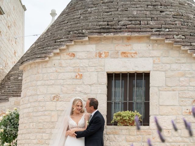 Il matrimonio di Lorenzo e Beata a Martina Franca, Taranto 32