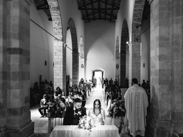 Il matrimonio di Mariangela e Francesco a Carpineto della Nora, Pescara 16