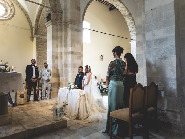 Il matrimonio di Mariangela e Francesco a Carpineto della Nora, Pescara 18