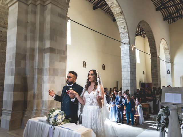 Il matrimonio di Mariangela e Francesco a Carpineto della Nora, Pescara 19