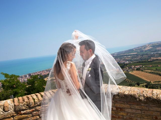 Il matrimonio di Lorenzo e Valentina a Pescara, Pescara 10