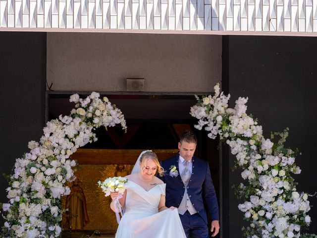 Il matrimonio di Francesco  e Monica  a Bresso, Milano 11