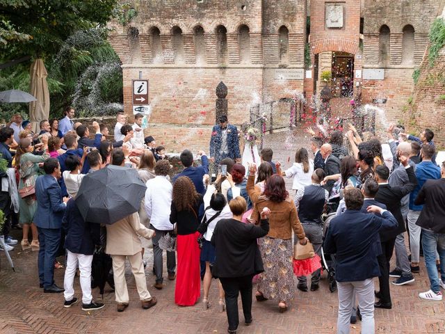 Il matrimonio di Sebastian e Laura a Dozza, Bologna 29