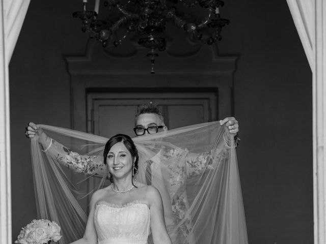 Il matrimonio di Massimiliano e Erica a Robecco sul Naviglio, Milano 17