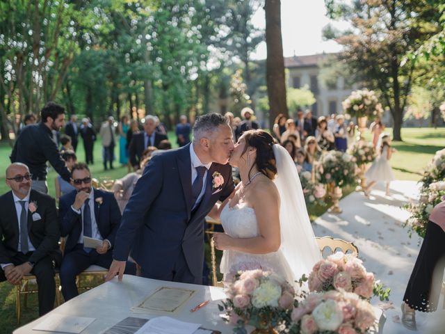 Il matrimonio di Massimiliano e Erica a Robecco sul Naviglio, Milano 26