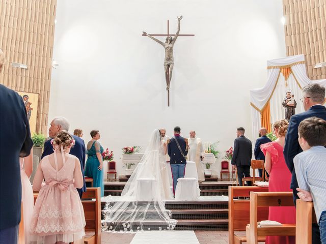 Il matrimonio di Chiara e Antonio a Foggia, Foggia 27