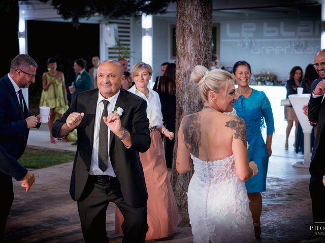 Il matrimonio di Mattia e Corinne a Castellalto, Teramo 122