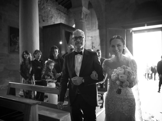 Il matrimonio di Pierpaolo e Elena a Levane , Arezzo 24
