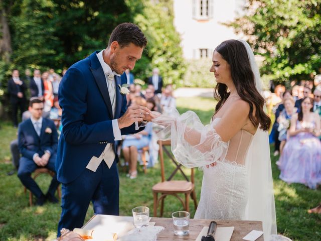 Il matrimonio di Alberto e Sara a Imbersago, Lecco 23