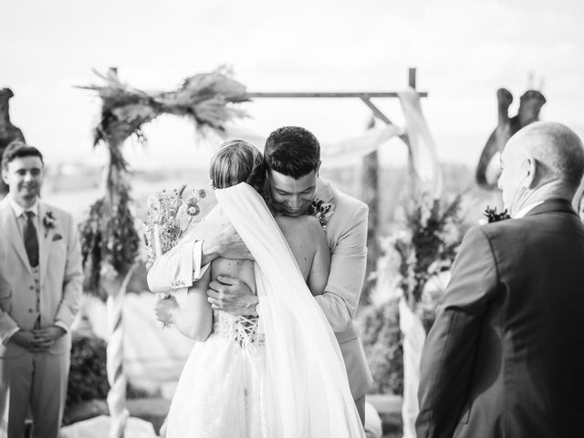 Il matrimonio di Christopher e Alena a Montespertoli, Firenze 35