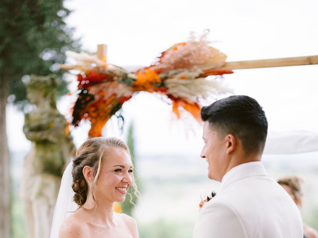 Il matrimonio di Christopher e Alena a Montespertoli, Firenze 41