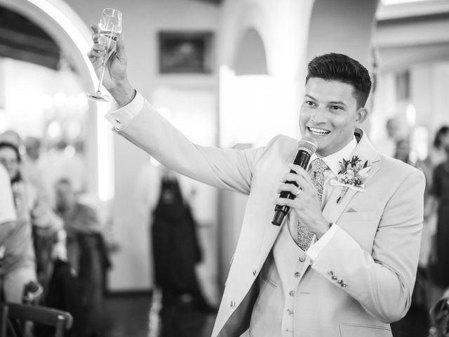 Il matrimonio di Christopher e Alena a Montespertoli, Firenze 95