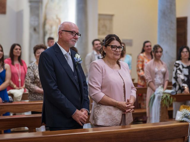 Il matrimonio di Gianluca e Martina a Carrara, Massa Carrara 45