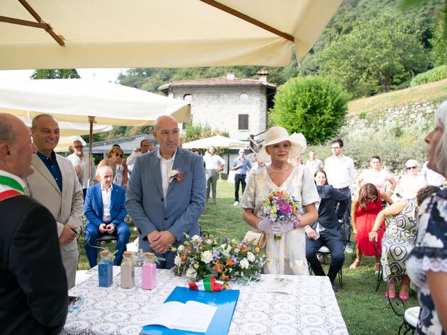 Il matrimonio di Enzo e Silvia a Canzo, Como 8