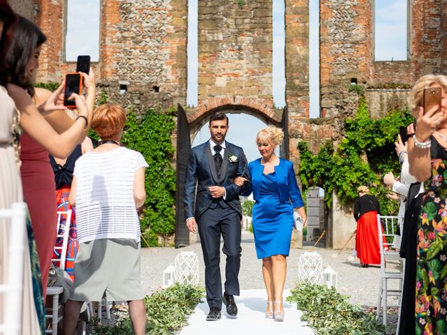 Il matrimonio di Claudio e Fabiana a Cavernago, Bergamo 31