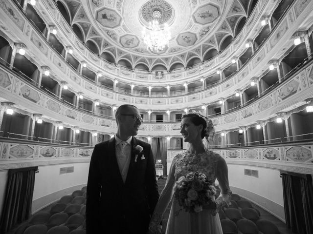 Il matrimonio di Serena e Emanuele a San Severino Marche, Macerata 110