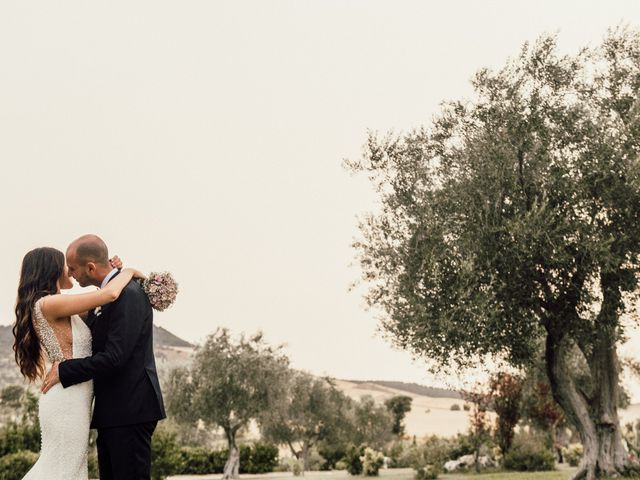 Il matrimonio di Francesco e Antonella a Altamura, Bari 48