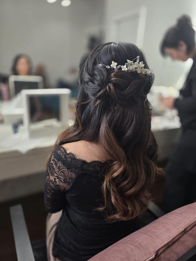 Cristal Hair Style - 2