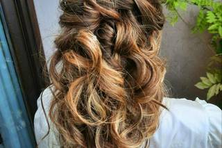 Queen of Colors Hairstylist - 13