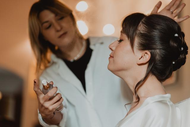 Elehesse Make-Up Studio - 1