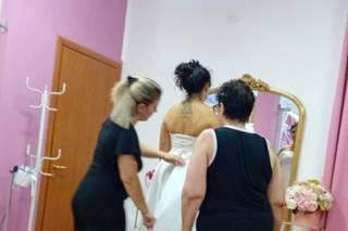 The Amazing Dress Company - 13