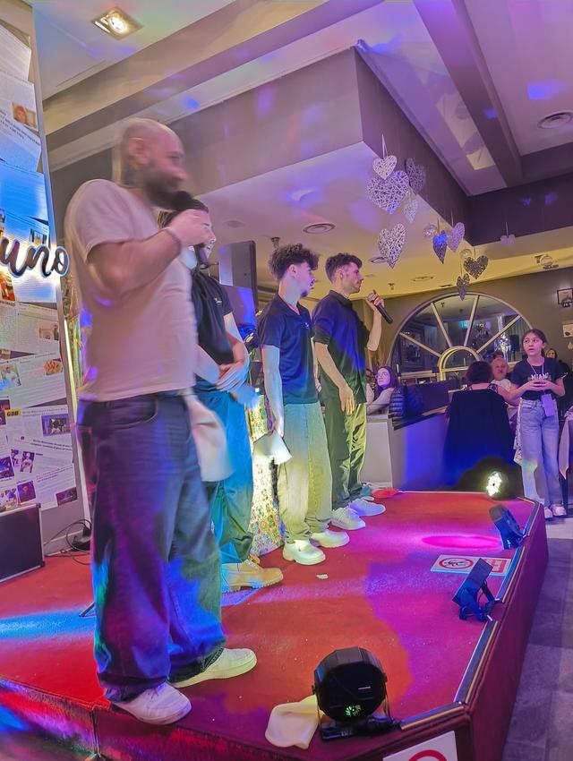 Geppo Live Music & Dance Show - 2