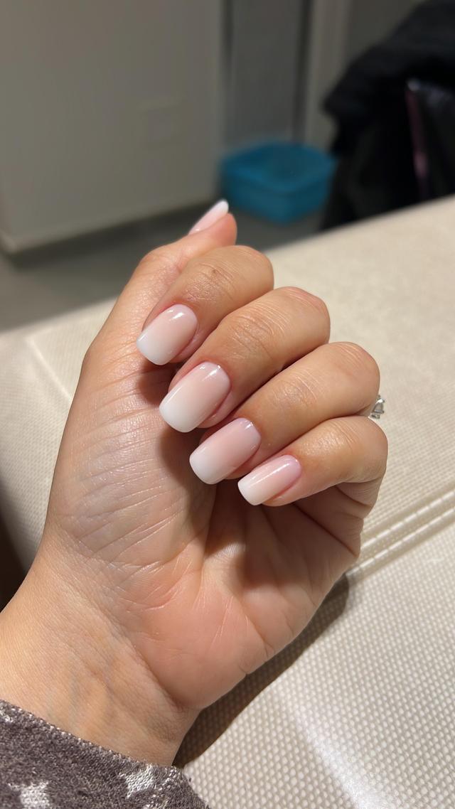 Delia Cassinesi Luxury Nails & Make-up - 2