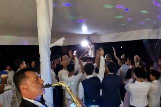 Federico Tozzi Sax Live DJ Animazione - 16
