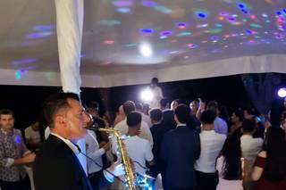Federico Tozzi Sax Live DJ Animazione - 17