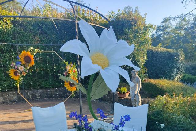 Gaia Pietrella Giant Flower Artist 3
