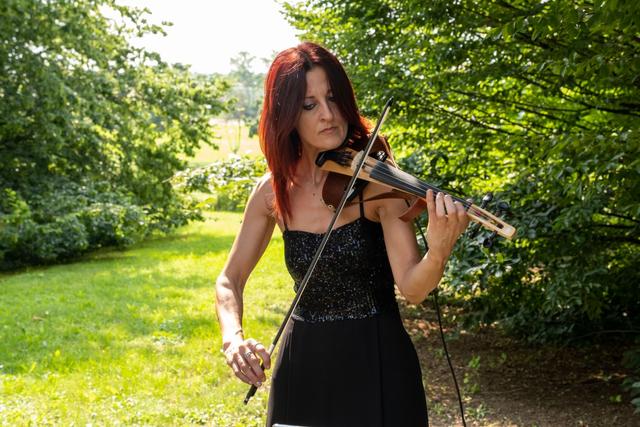 Chiara Borgonovo Violinista Pianista Cantante - 3