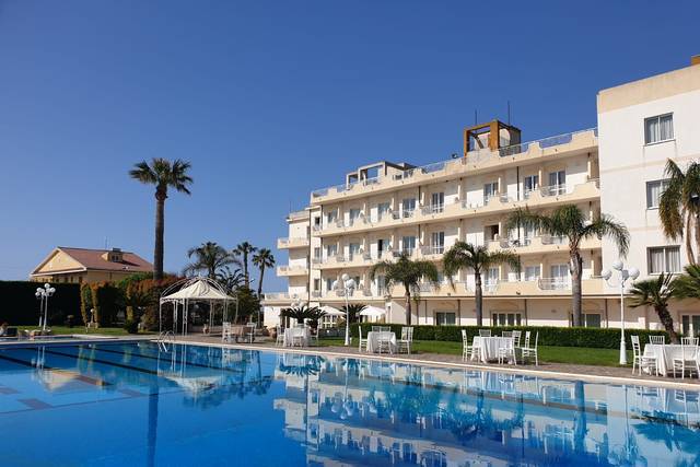 Club Hotel Kennedy Roccella **** 3