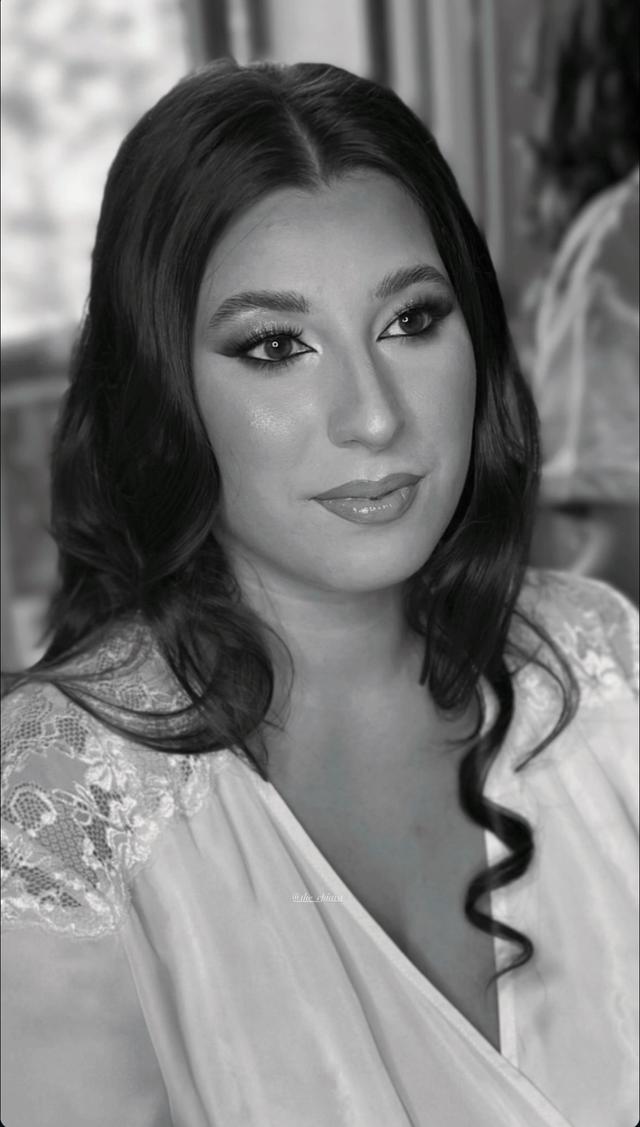 Angela Vitrano Make Up - 1