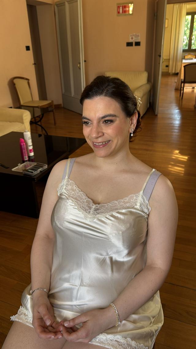 Elenoire Bernardi Makeup Artist & Hair Stylist - 1