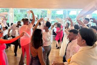 DJ Tommy B Wedding Entertainment - 15