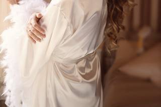 Emma Moretti Bridal Stylist - Make-Up & Hair Artist - 10